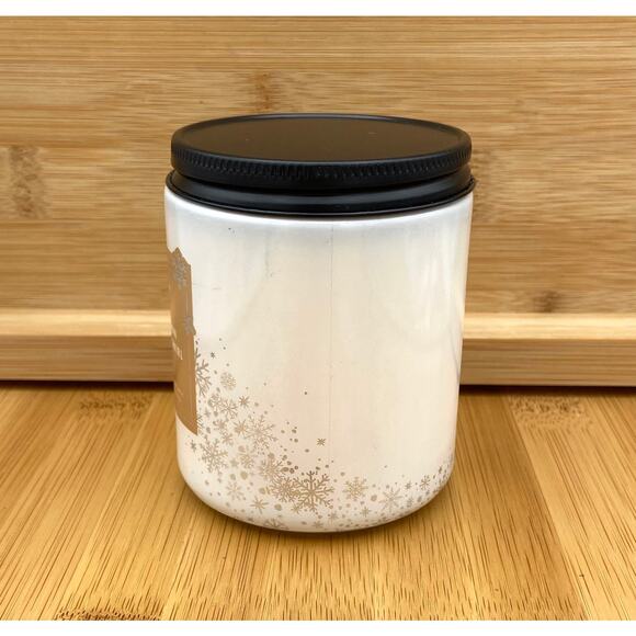 White Barn Cinnamon Swirl Single Wick 7oz Candle New - Picture 2 of 8